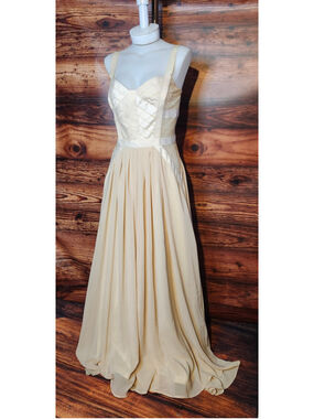Women's LightInTheBox Beige Prom Formal Wedding Dress 28in waist S or 4